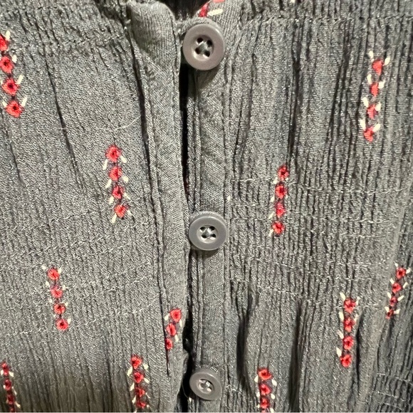 Torrid Size 00 3/4 Sleeve Blouse Workwear Casualwear Red Button Up M/L - Picture 4 of 8